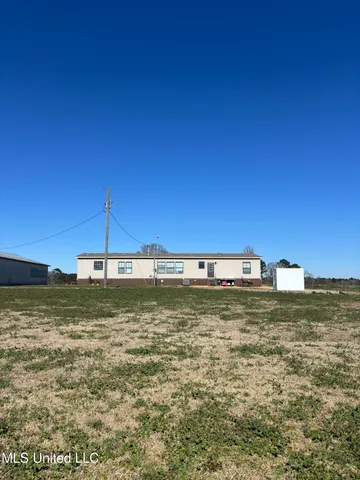 $900,000 | 2520 Plum Trail Southwest, Smithdale, MS 39664