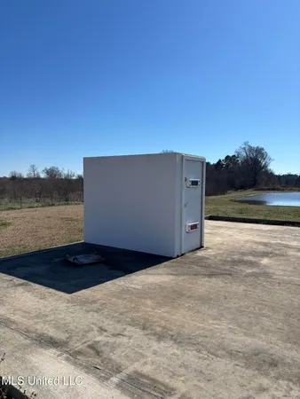 $900,000 | 2520 Plum Trail Southwest, Smithdale, MS 39664