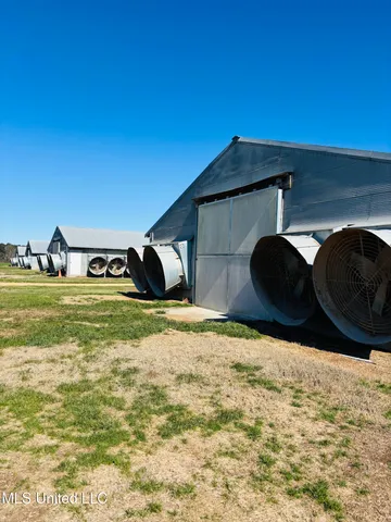 $900,000 | 2520 Plum Trail Southwest, Smithdale, MS 39664