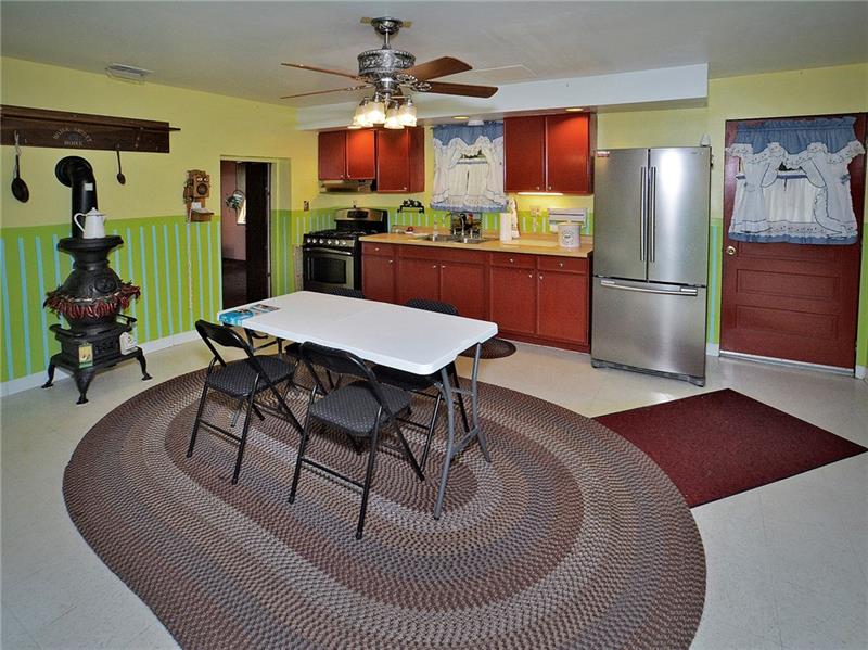 2008 McKinney Road Monroeville, PA 15146 - Photo 2 of 23
