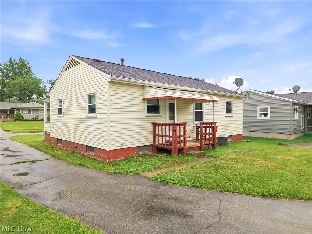 404 Elizabeth Street Hubbard, OH 44425 - Photo 25 of 28