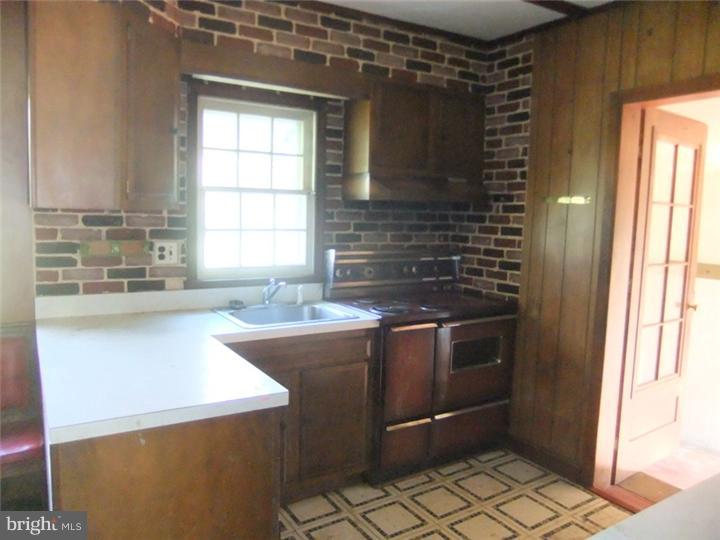 14 Meetinghouse Road Hatboro, PA 19040 - Photo 6 of 19