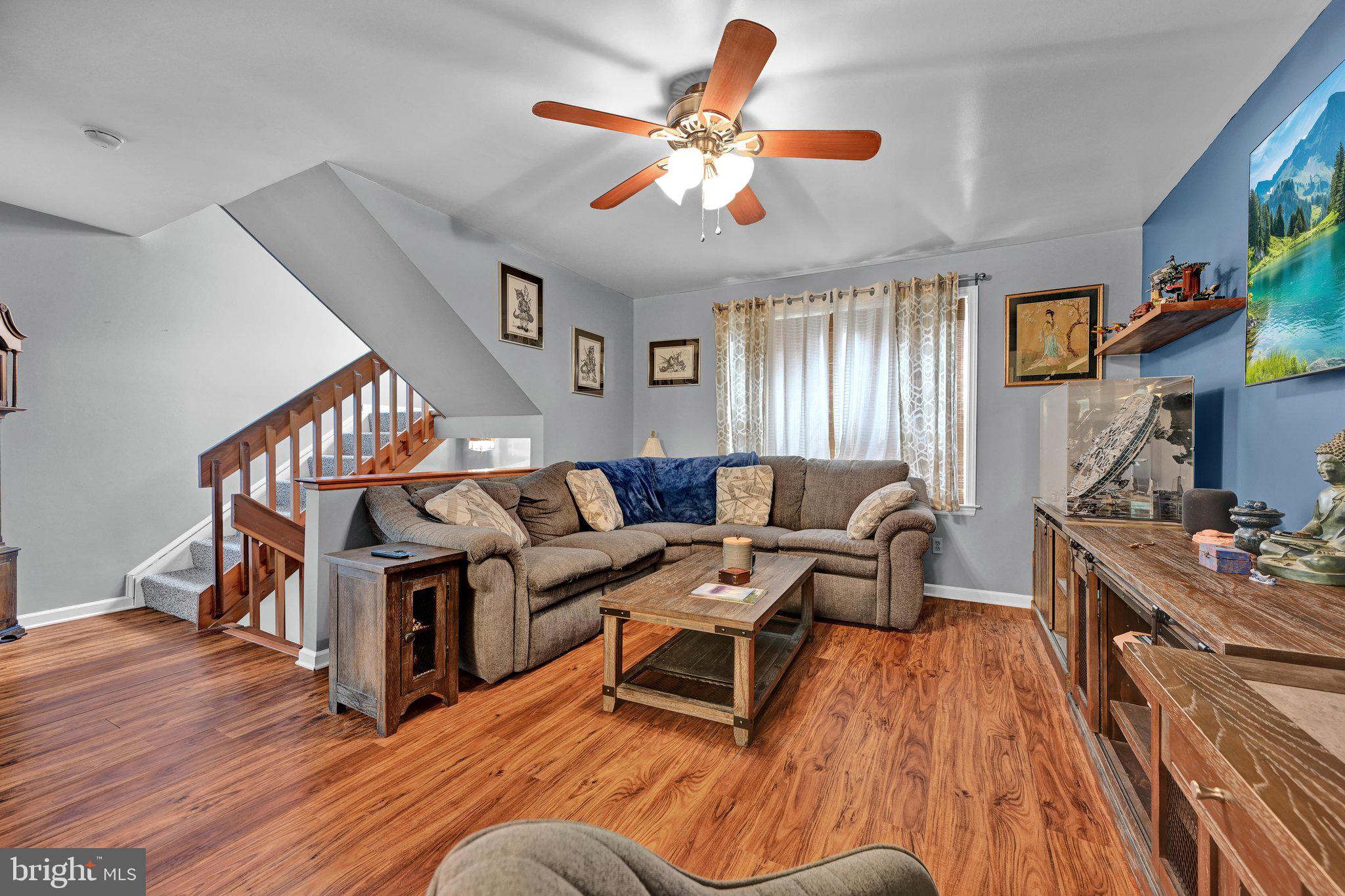 126 Riders Way Lebanon, PA 17042 - Photo 9 of 34 Living Area