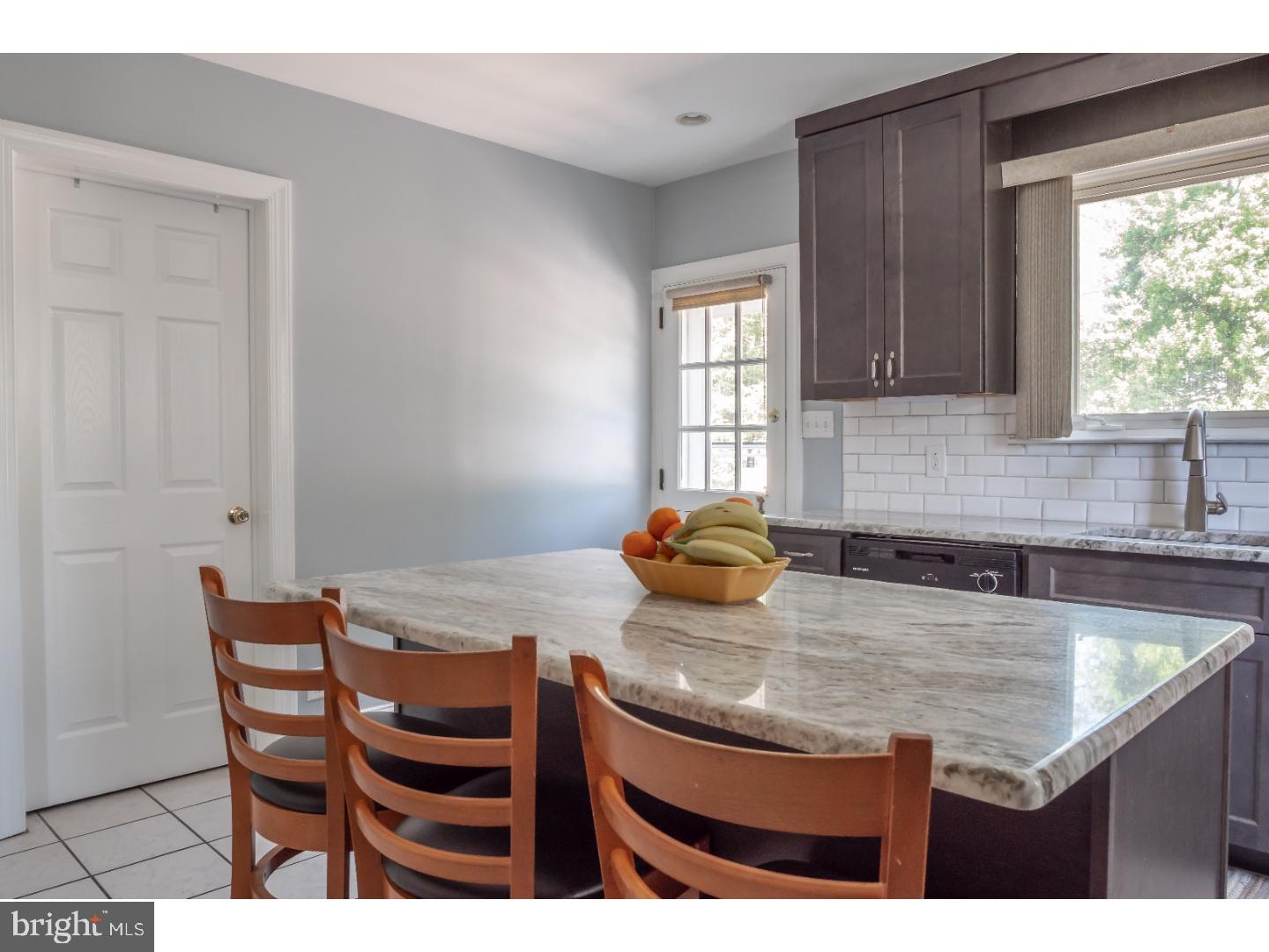 1230 Steel Road Havertown, PA 19083 - Photo 6 of 25