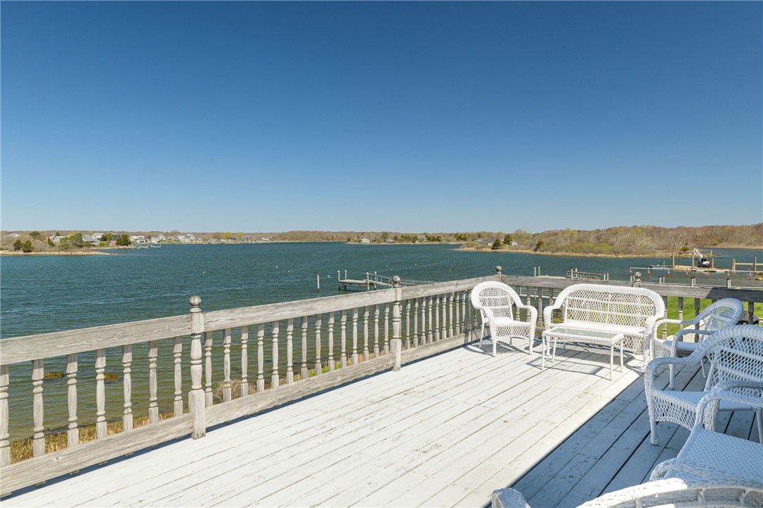 31 East Pond Road Narragansett, RI 02882 - Photo 19 of 27