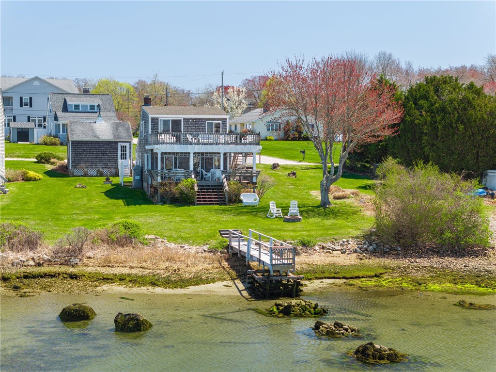 31 East Pond Road Narragansett, RI 02882 - Photo 3 of 27