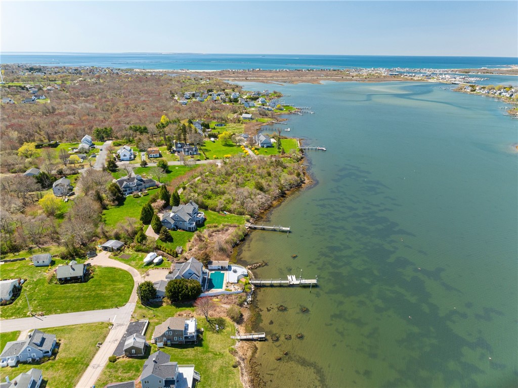 31 East Pond Road Narragansett, RI 02882 - Photo 4 of 27