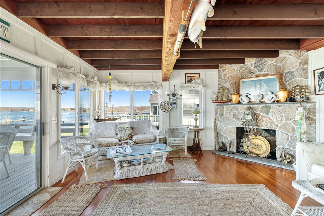 31 East Pond Road Narragansett, RI 02882 - Photo 10 of 27