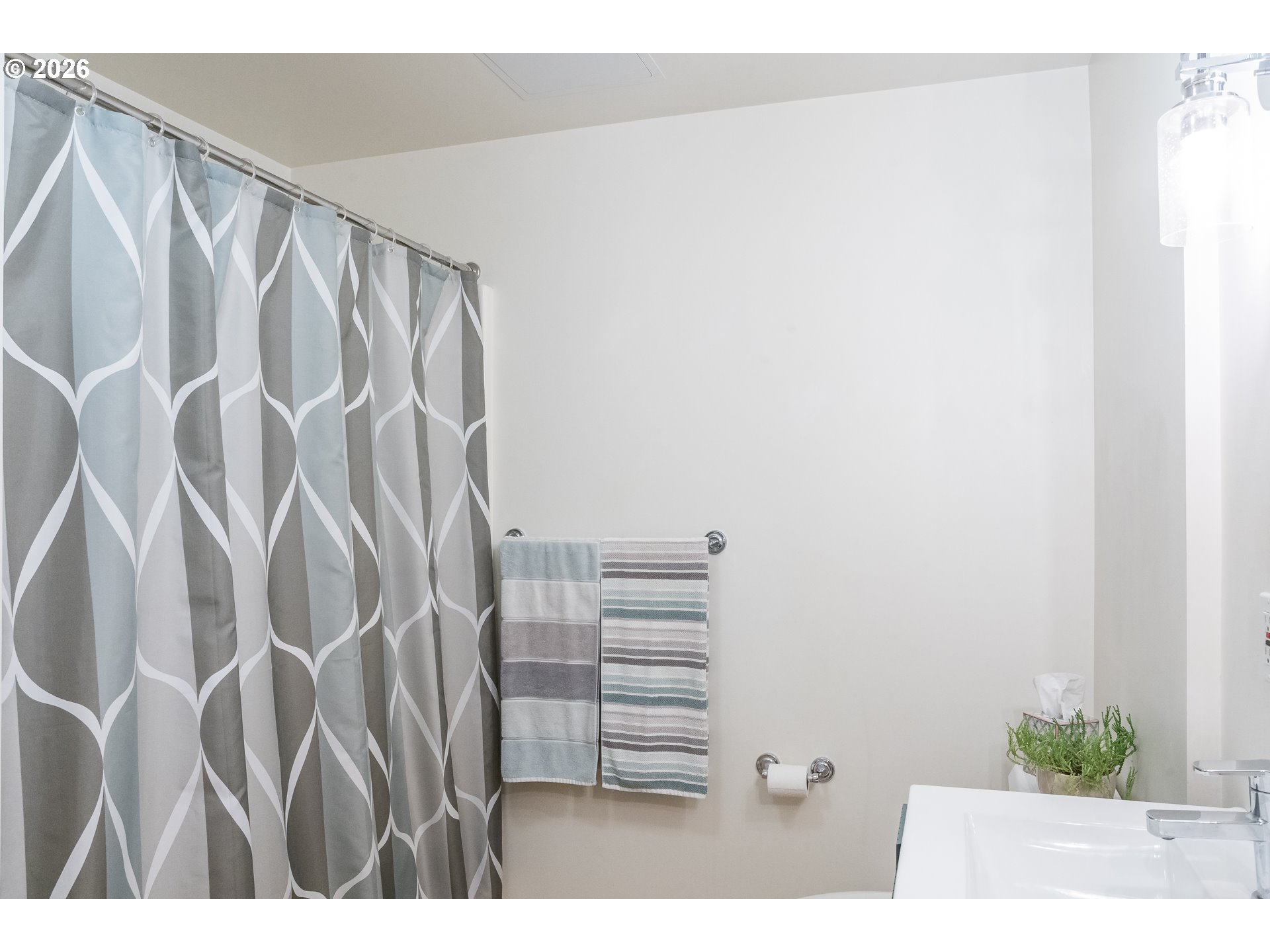 1420 Northwest Lovejoy Street, Unit 417 Portland, OR 97209 - Photo 27 of 40 a view of entryway