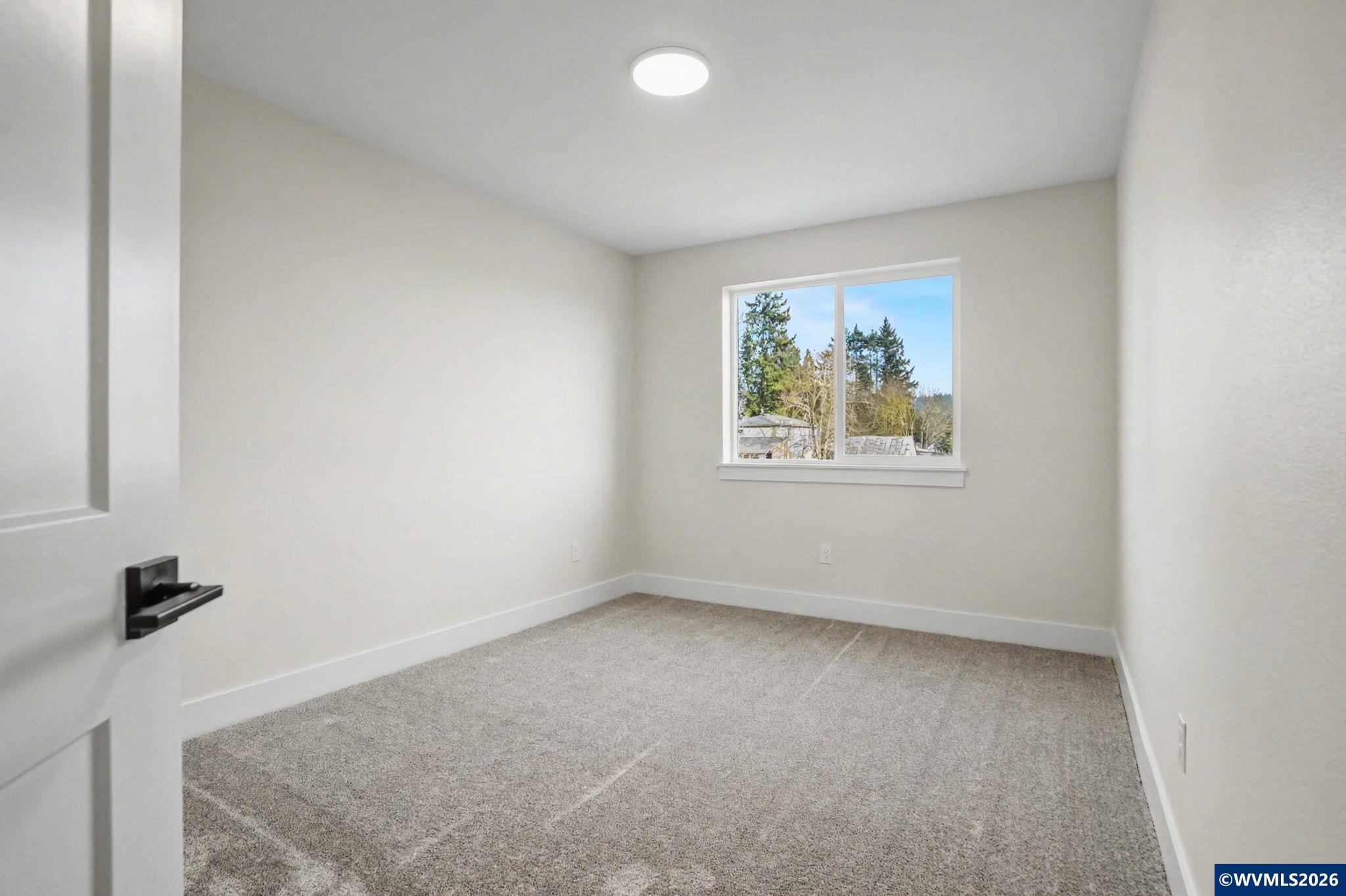 2574 Promise Way Lebanon, OR 97355 - Photo 25 of 35 Gallery Image 25