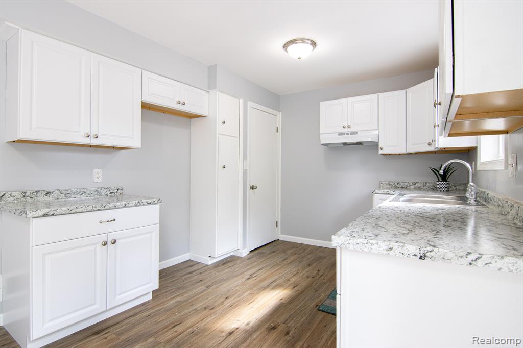 1277 West Stanley Road Mount Morris, MI 48458 - Photo 5 of 17