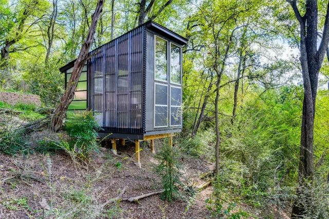 $635,000 | 5323 Downs Drive, Austin, TX 78721