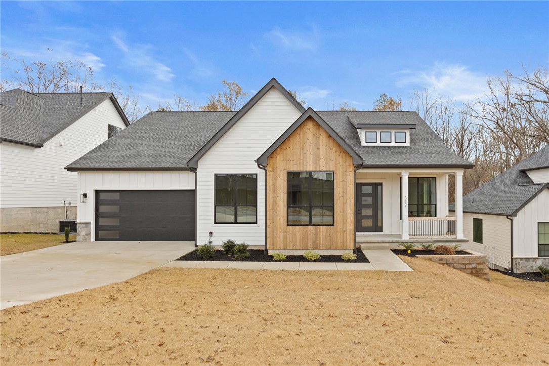 352 Clemson Street Clemson, SC 29631 - Photo 1 of 34 Gallery Image 1