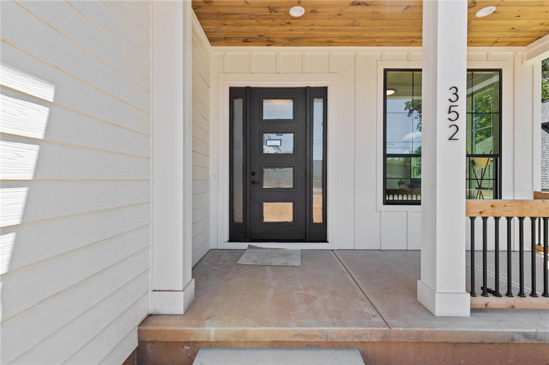 352 Clemson Street Clemson, SC 29631 - Photo 3 of 34 Gallery Image 3