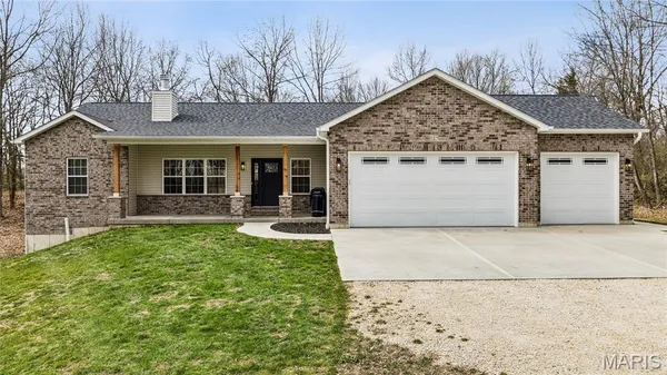 $589,900 | 619 North Ethlyn Road, Winfield, MO 63389