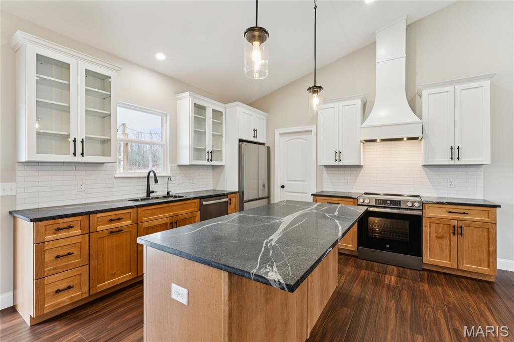 619 North Ethlyn Road Winfield, MO 63389 - Photo 20 of 40