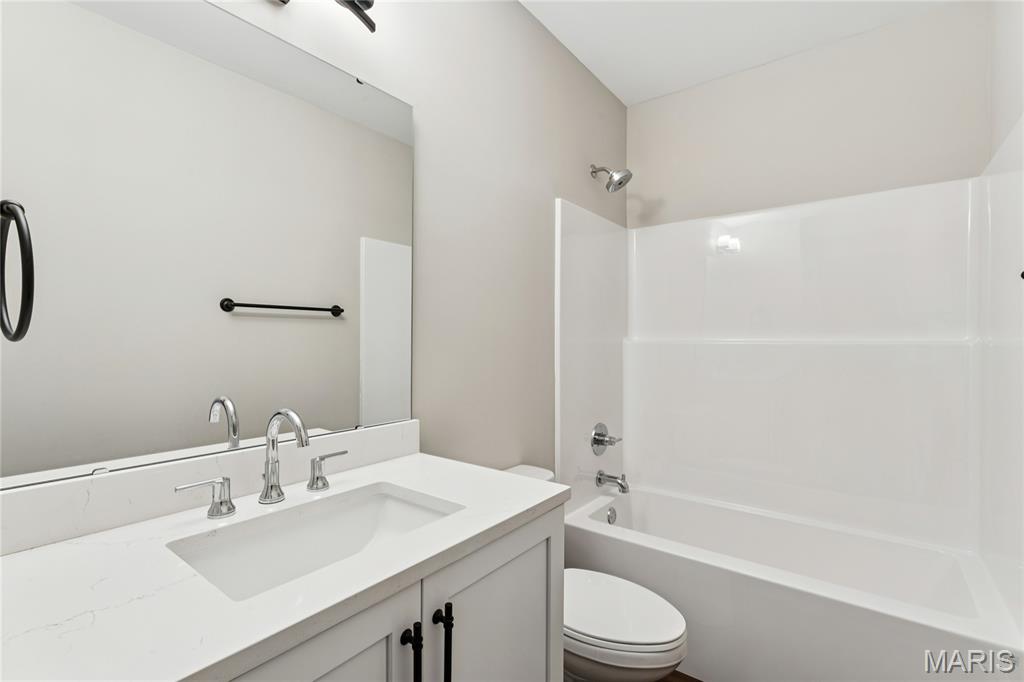 619 North Ethlyn Road Winfield, MO 63389 - Photo 38 of 40