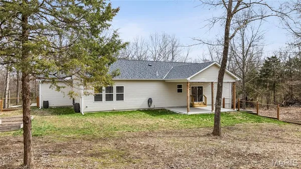 $589,900 | 619 North Ethlyn Road, Winfield, MO 63389