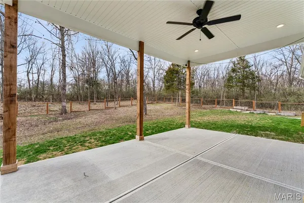 $589,900 | 619 North Ethlyn Road, Winfield, MO 63389