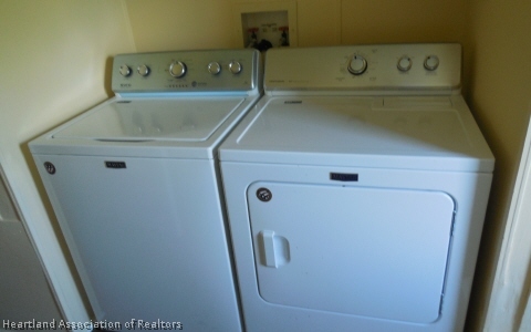 9700 Luther Beck Road Hastings, FL 32145 - Photo 6 of 20 a utility room with dryer and washer