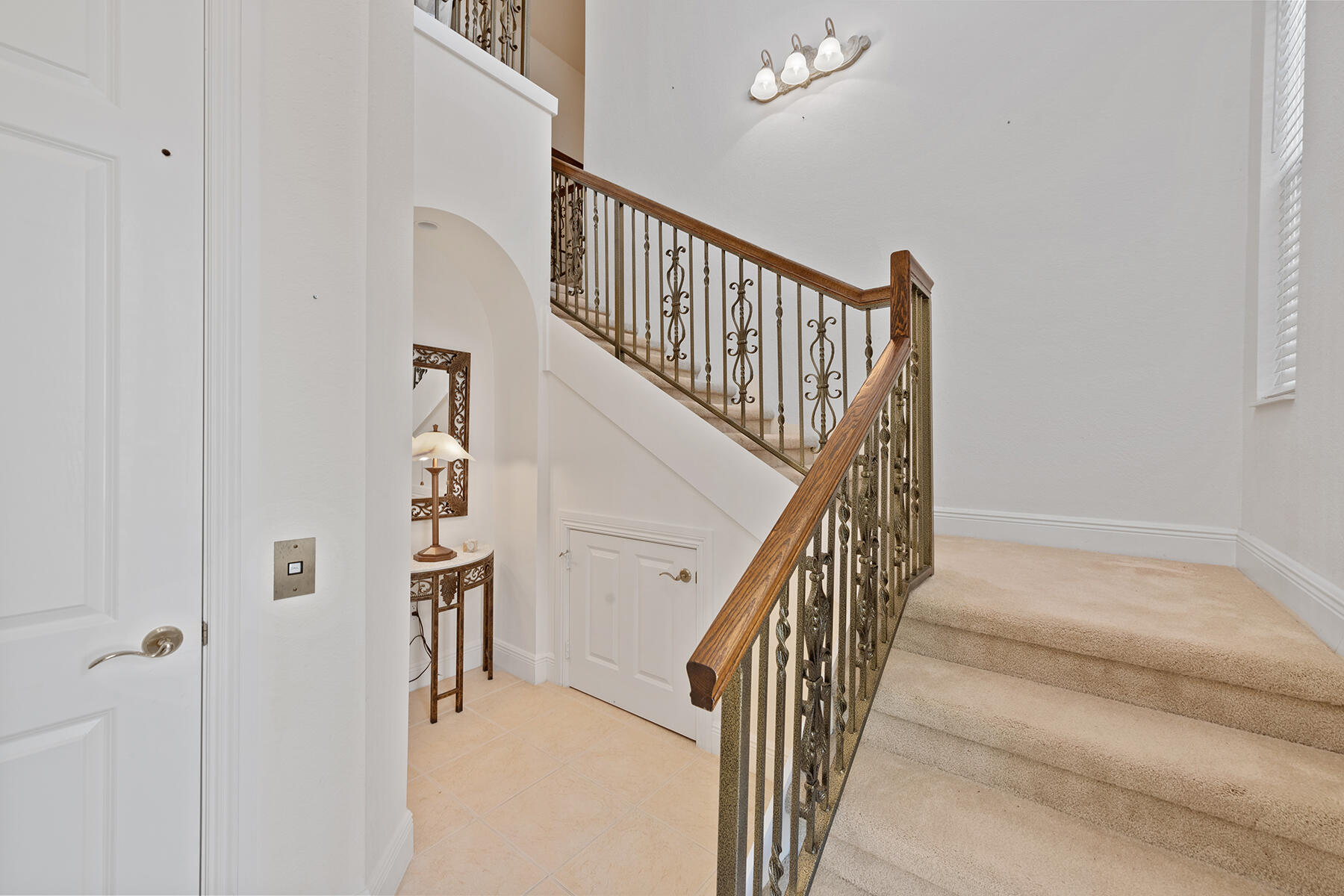9082 Cascada Way, Unit 202 Naples, FL 34114 - Photo 18 of 37 a view of entryway