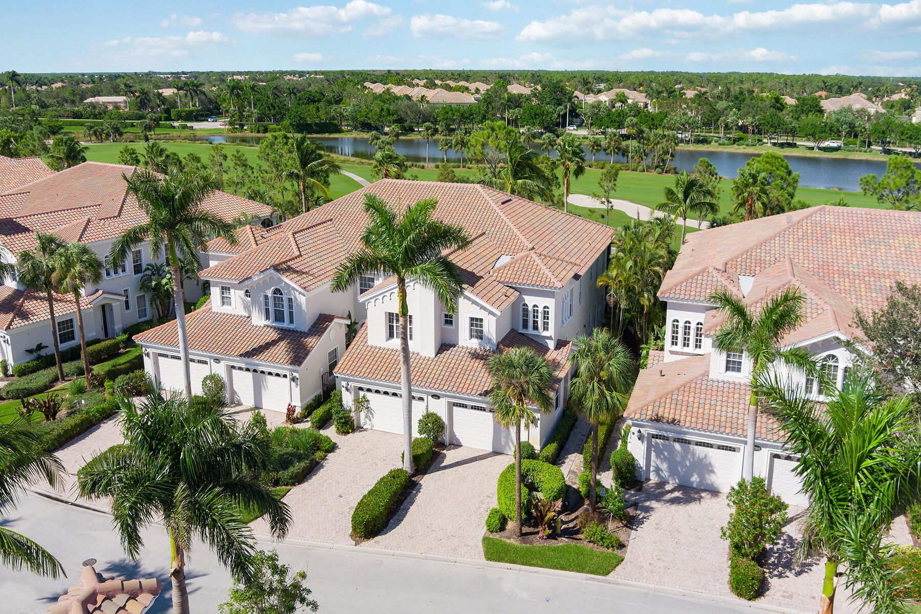 9082 Cascada Way, Unit 202 Naples, FL 34114 - Photo 26 of 37 an aerial view of multiple house