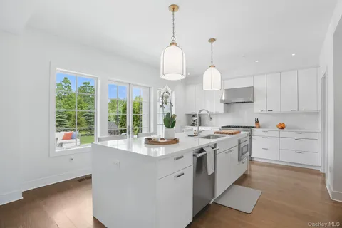 $1,675,000 | 27 Lavender Lane, Rye Brook, NY 10573