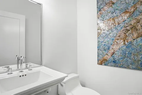 $1,675,000 | 27 Lavender Lane, Rye Brook, NY 10573