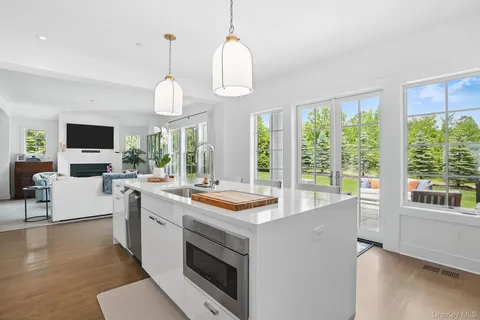 $1,675,000 | 27 Lavender Lane, Rye Brook, NY 10573