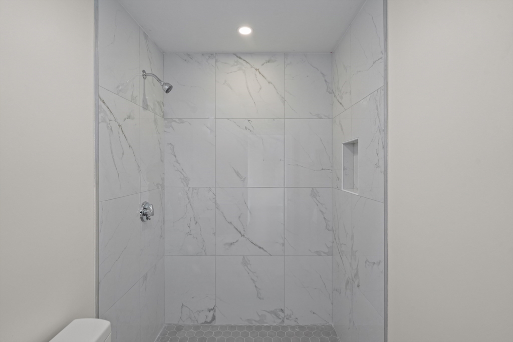 25 Lebanon Street, Unit D Fall River, MA 02723 - Photo 19 of 30