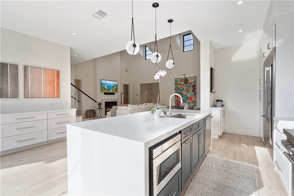 163 Broadway Costa Mesa, CA 92627 - Photo 15 of 56