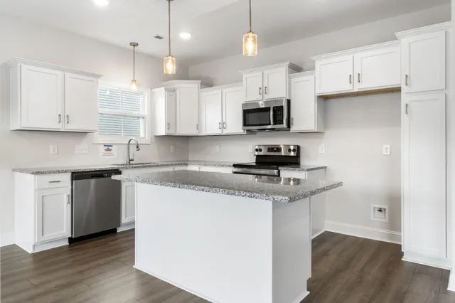 $2,180 | 2616 Rafiki Drive, Clarksville, TN 37042