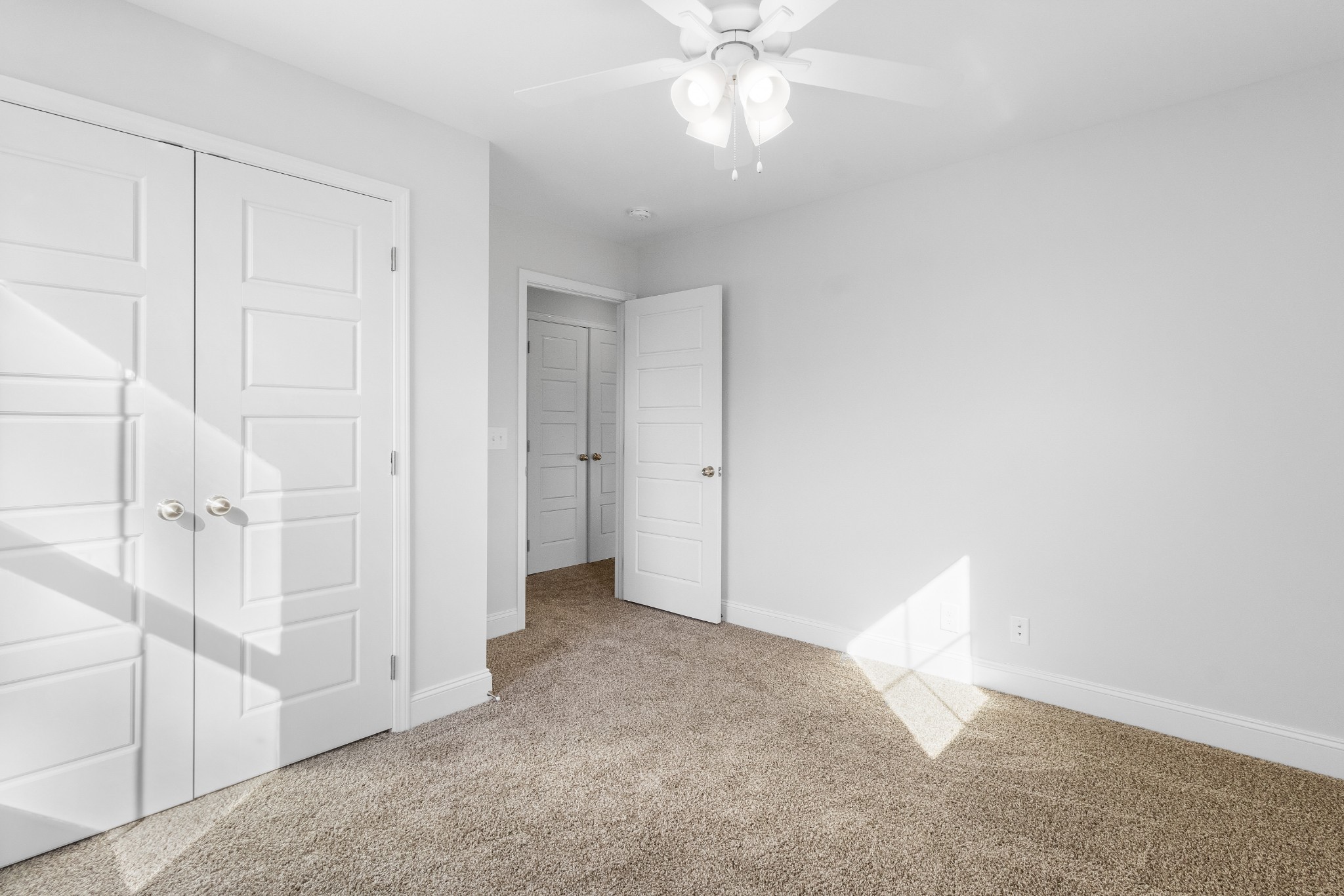 2616 Rafiki Drive Clarksville, TN 37042 - Photo 24 of 36 an empty room with a ceiling fan