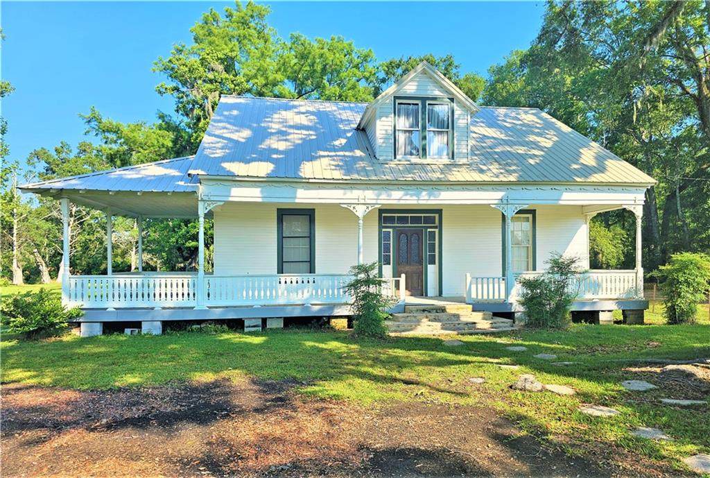32040 2nd Street Springfield, LA 70462 - Photo 2 of 19