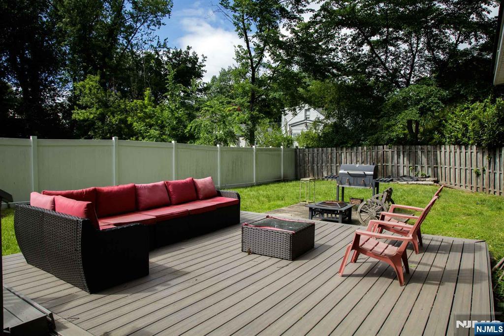 518 West Anderson Street Hackensack, NJ 07601 - Photo 22 of 23