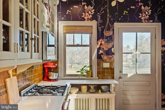 $3,500 | 328 Greenwood Avenue, Wyncote, PA 19095