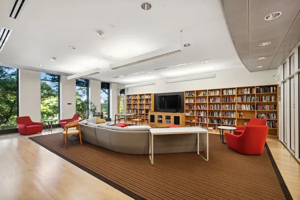 $3,500 | 505 North Lake Shore Drive, Unit 518, Chicago, IL 60611