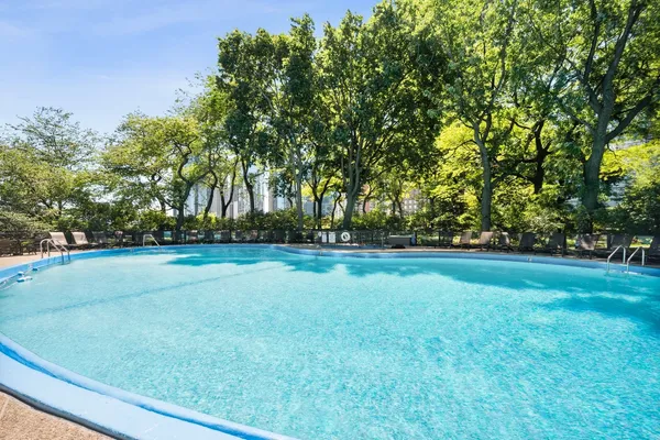 $3,500 | 505 North Lake Shore Drive, Unit 518, Chicago, IL 60611