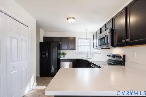 $289,950 | 5077 Warwick Road, Richmond, VA 23224