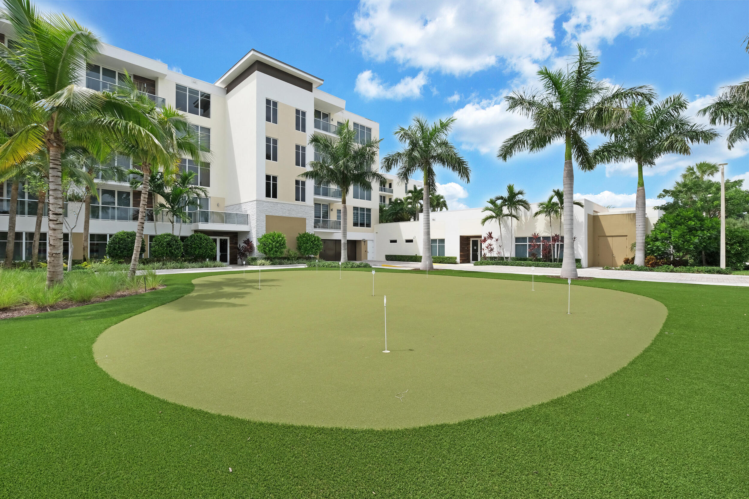 2720 Donald Ross Road, Unit 505 Palm Beach Gardens, FL 33410 - Photo 39 of 43 a view of outdoor space yard and swimming pool