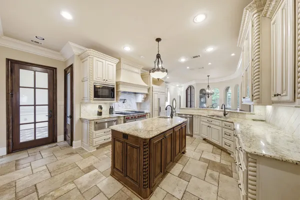 $15,000 | 14302 Belle River Lane, Houston, TX 77077