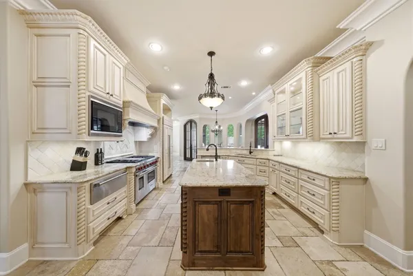 $15,000 | 14302 Belle River Lane, Houston, TX 77077