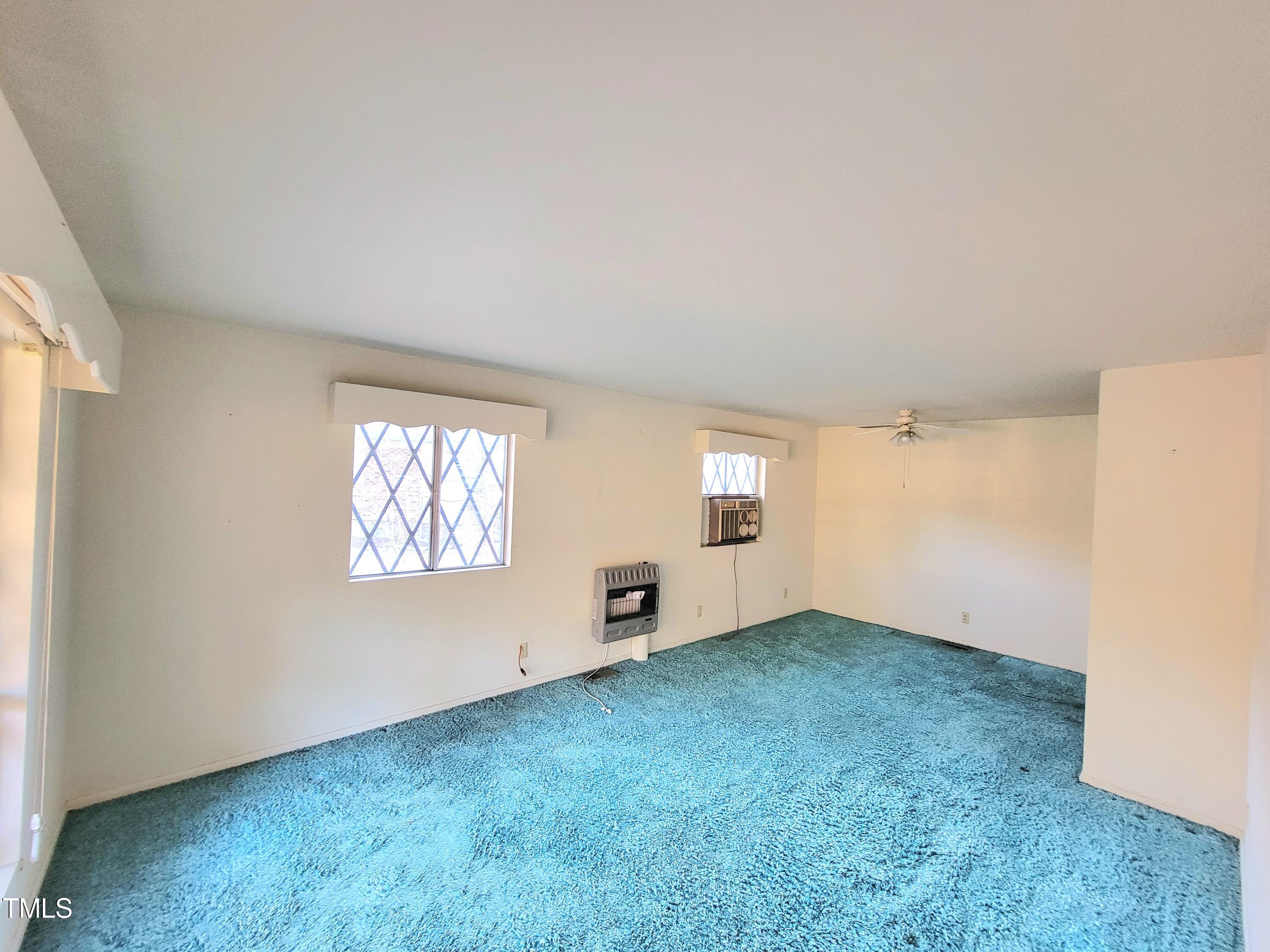 1205 Crabtree Boulevard Raleigh, NC 27610 - Photo 5 of 15 20240108_154903