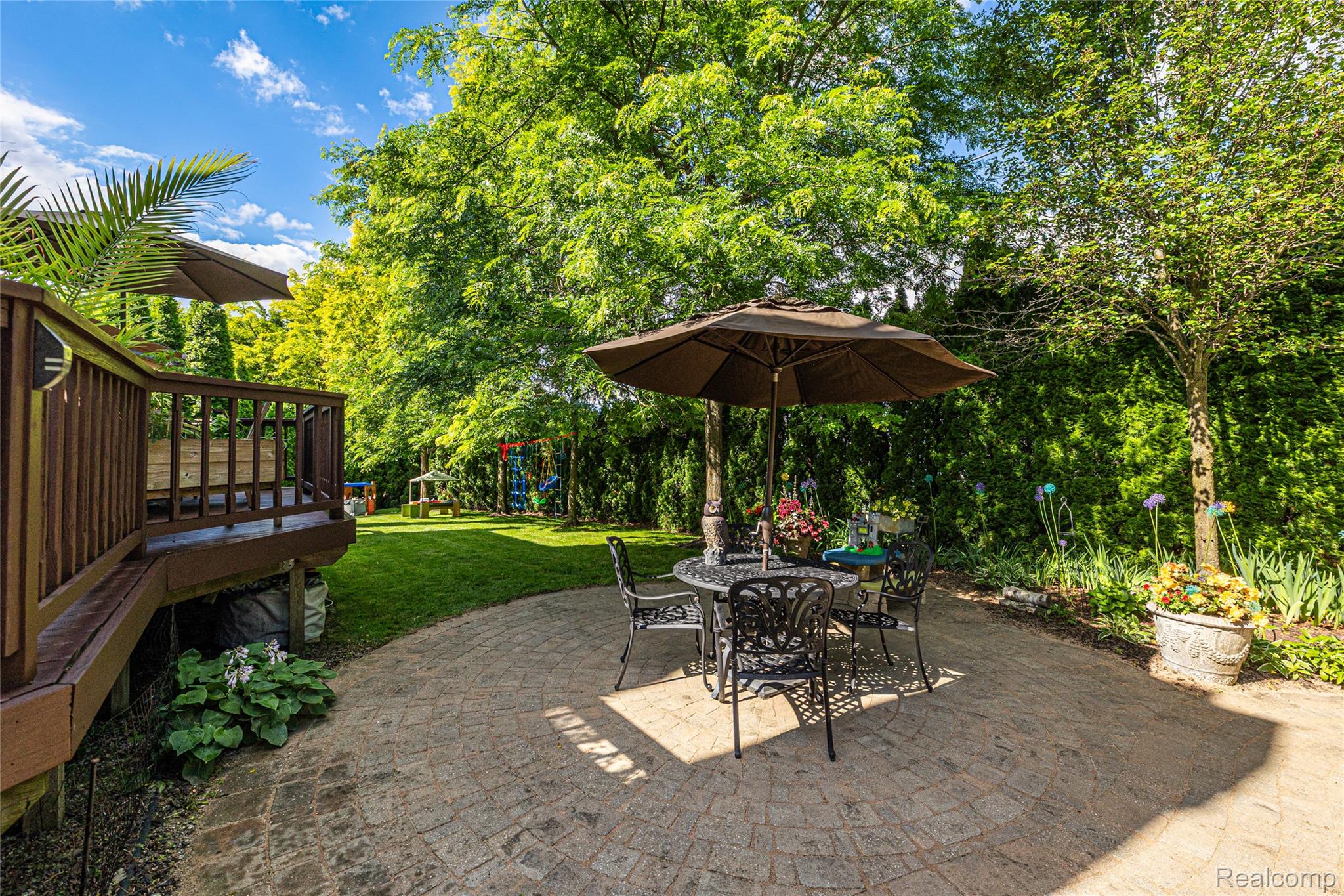 1781 Apple Ridge Court Rochester, MI 48306 - Photo 64 of 79 64 - Brick Paver Patio.jpg