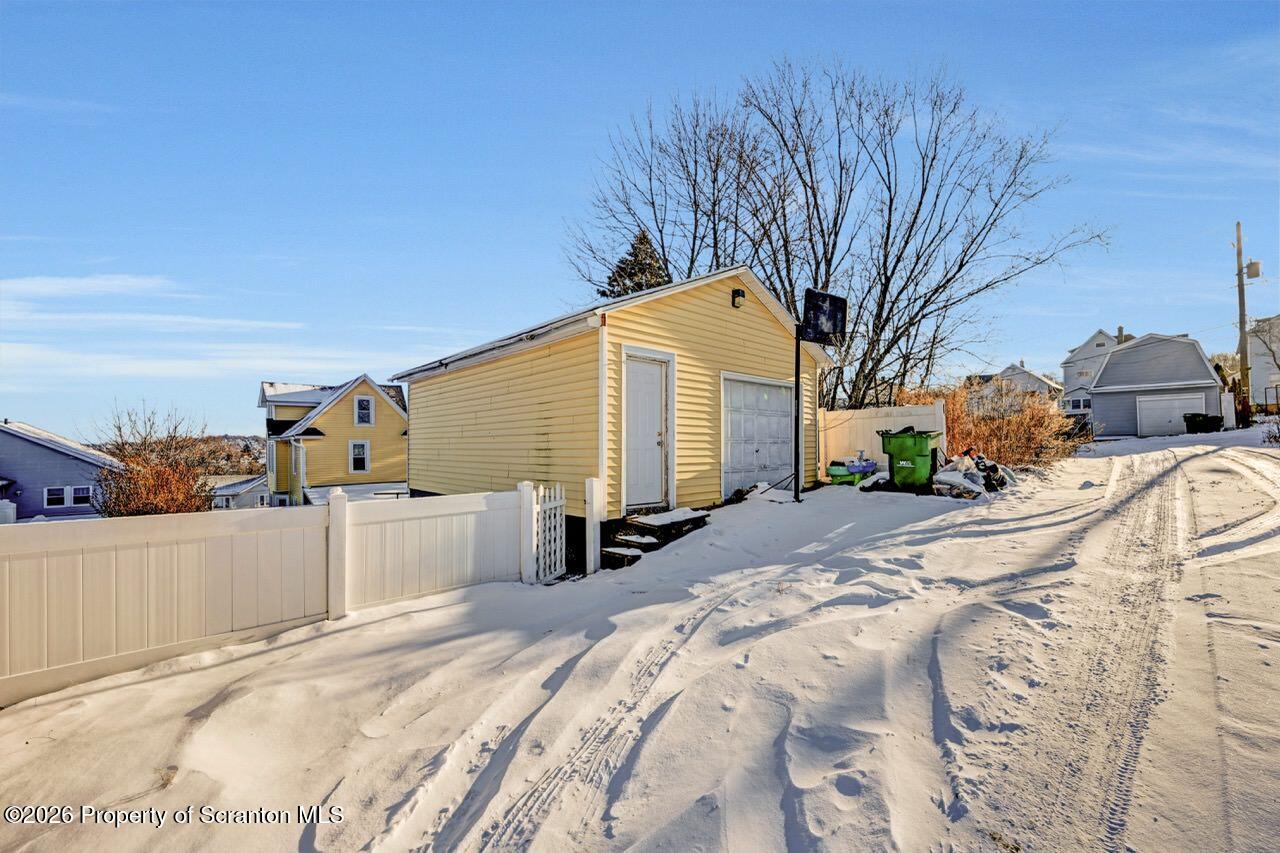 626 Fig Street Scranton, PA 18505 - Photo 5 of 60 626 Fig St 03 Large