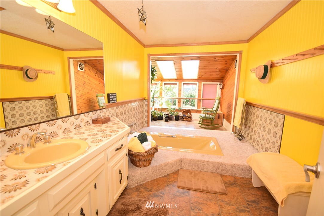 302 North Ridge View Drive Port Angeles, WA 98362 - Photo 14 of 25 Gallery Image 14