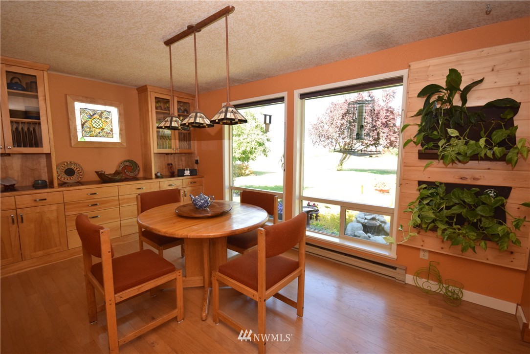 302 North Ridge View Drive Port Angeles, WA 98362 - Photo 8 of 25 Gallery Image 8