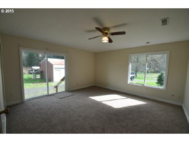 18535 Johnson Road Clatskanie, OR 97016 - Photo 9 of 16 Gallery Image 9