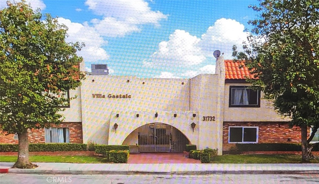 31732 Ridge Rte Road, Unit 211 Castaic, CA 91384 - Photo 1 of 1