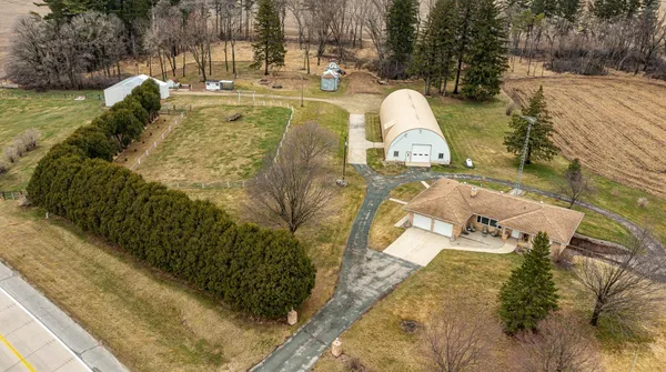 $750,000 | 5642 County Road 5 Northwest, Byron, MN 55920